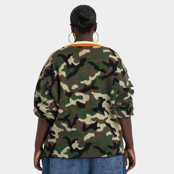 KBB by Kahlana Barfield Brown Camouflage V-Neck Cardigan 2X - Picture 2 of 4